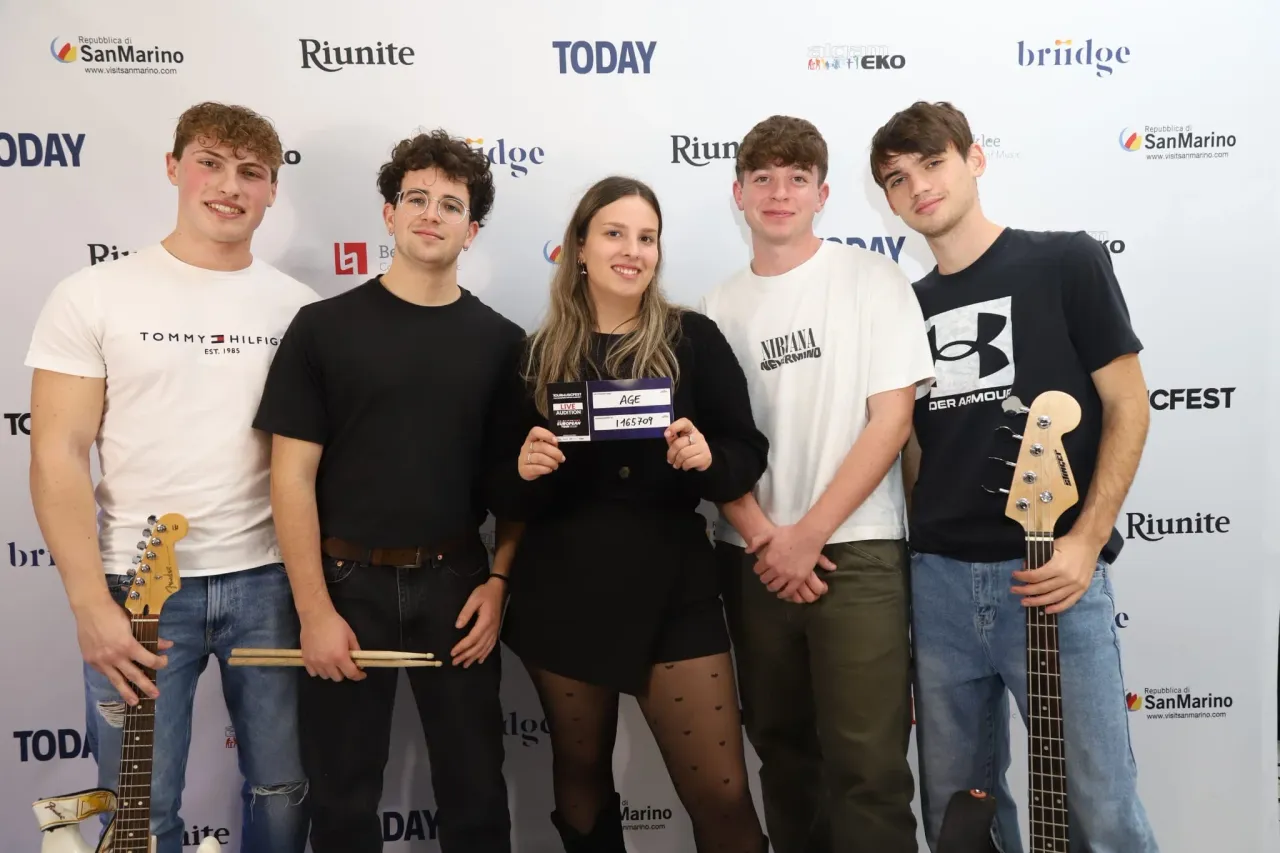 Image of tmf_con_cartellino